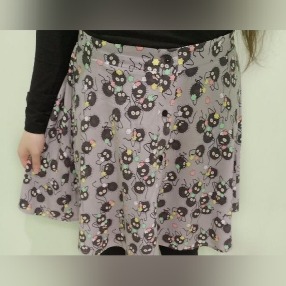 Her Universe Studio Ghibli Spirited Away Soot Sprite Button-Front Skirt - Picture 1 of 11
